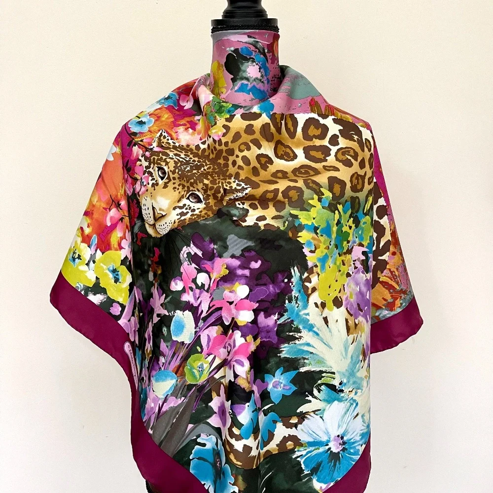 New Salvatore Ferragamo Scarf Leo in Garden Silk Wrap